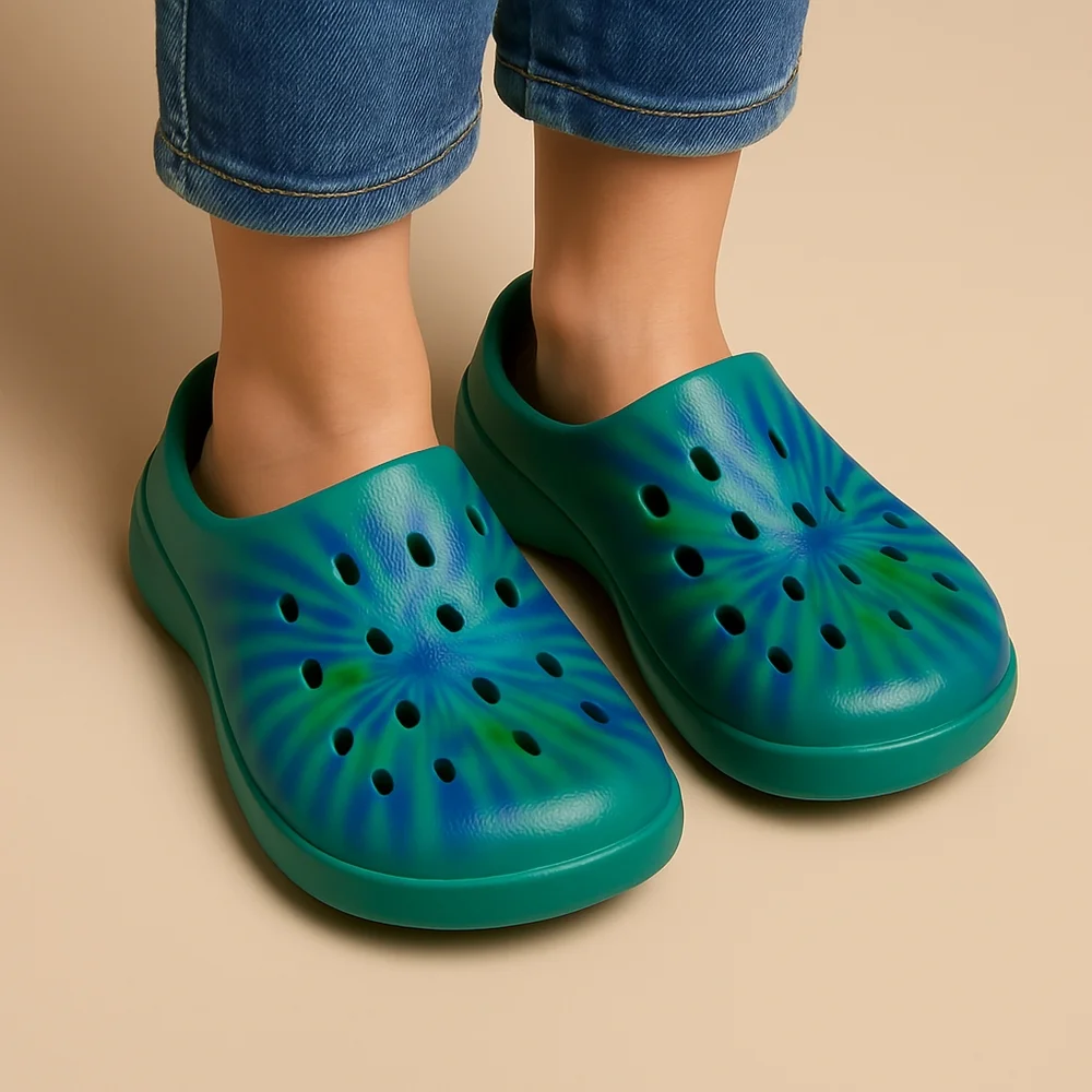 Highland Original Young Boy Tie Dye Rubber Clogs Green Blue 11 - Picture 2 of 7